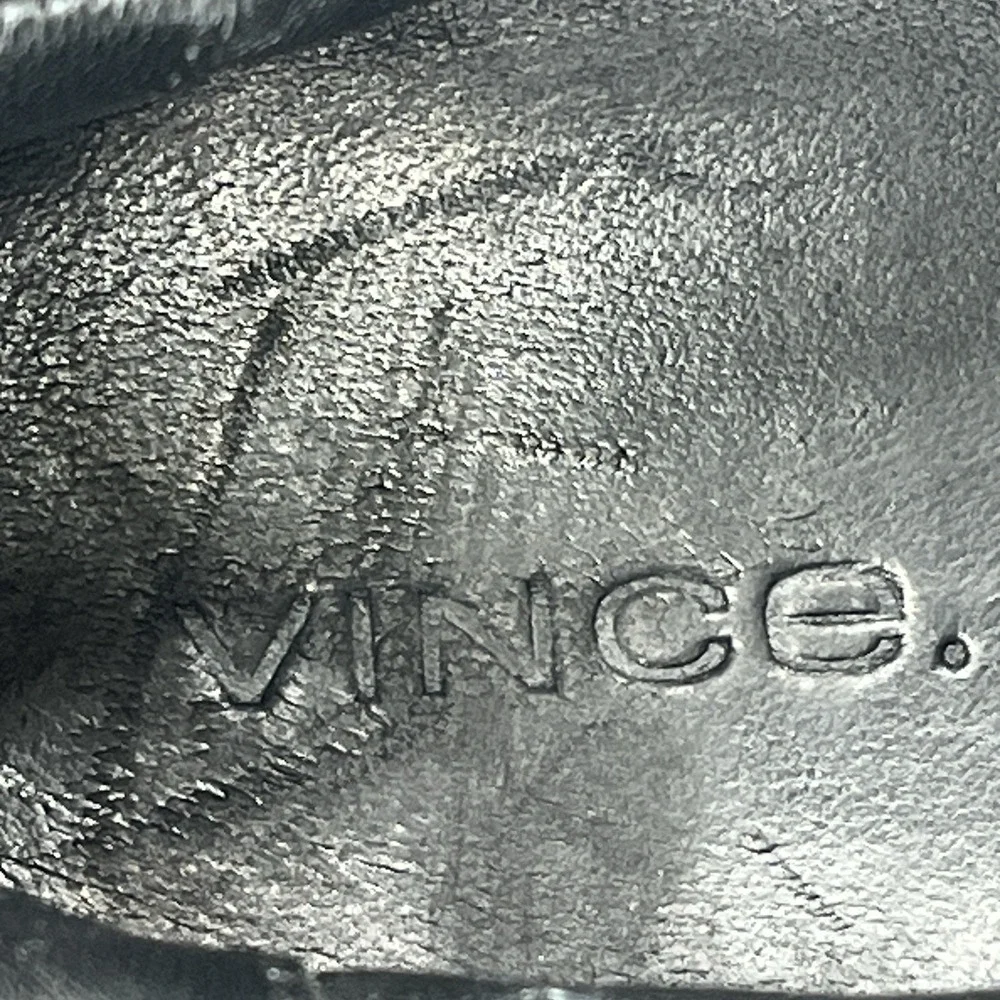 Vince Kirkland Shoes Women's 7M Black Leather Slip On Sneaker ‎ Elastic Band